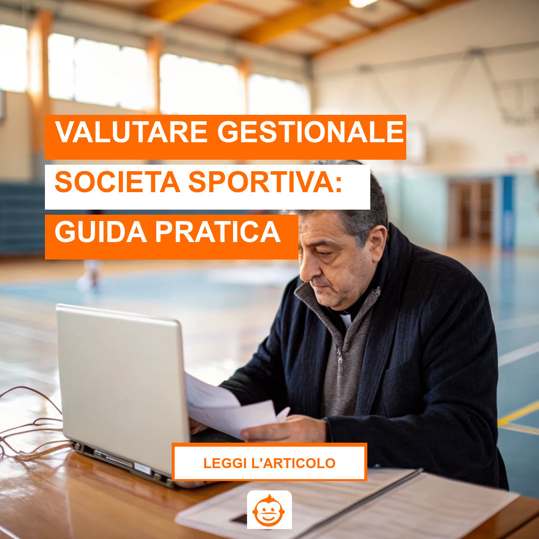 Presidente di ASD che valuta gestionale società sportiva alla scrivania con documenti e laptop